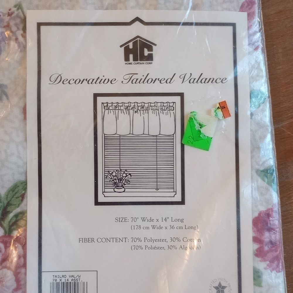 Home Curtain Corp Decorative Tailored Valance 70 wide 14 long NWT